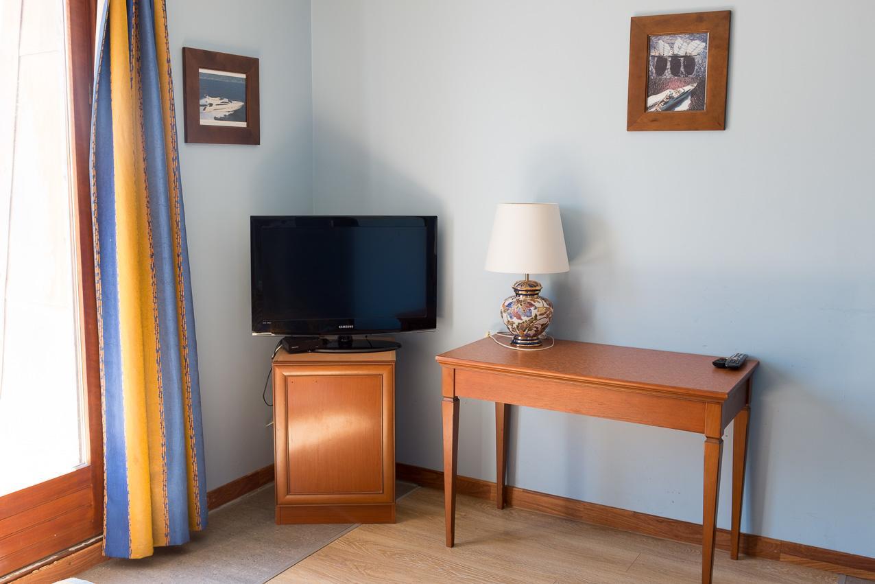 Baccarat Hostel Nicea Zewnętrze zdjęcie