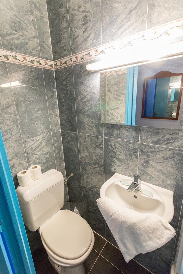 Baccarat Hostel Nicea Zewnętrze zdjęcie